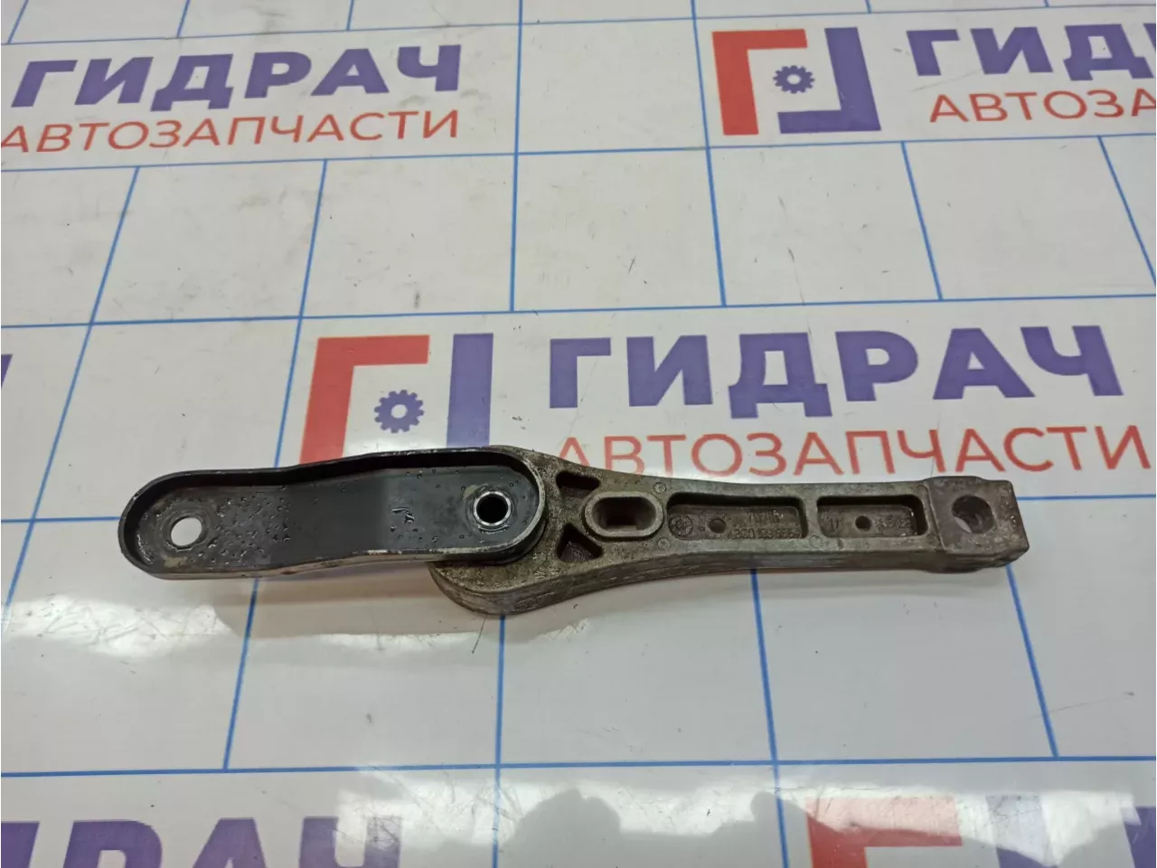 Опора КПП задняя Volkswagen Passat B6 3C0199855H.